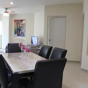 Apartment Sofi Apartament, Playa del Carmen